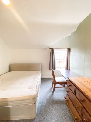 Photo 16- click for photo gallery